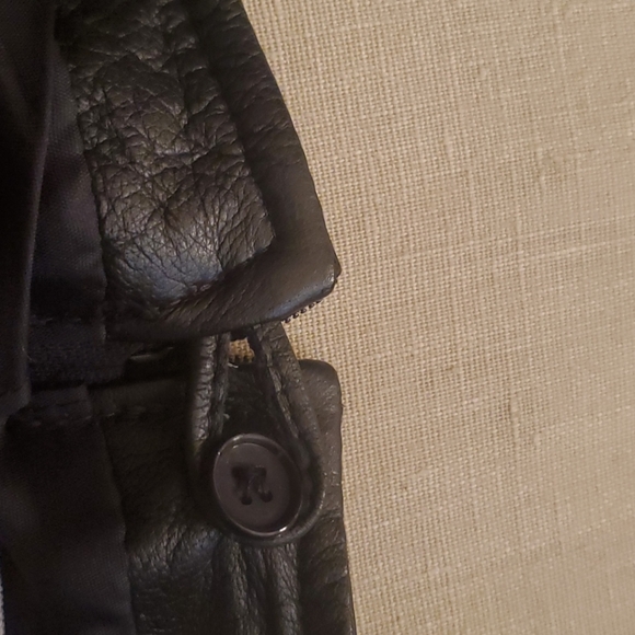 Gorgeous real leather black mini skirt - Picture 6 of 6